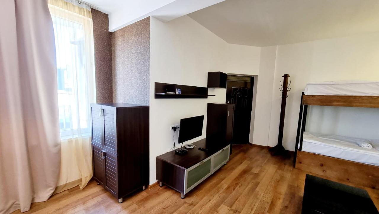 Old Batumi Mgzavrebi Apartments المظهر الخارجي الصورة